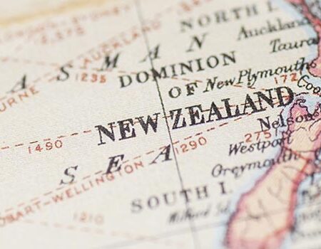 Il manager della sede di Christchurch ammette di aver rubato $ 110.000 in fondi di sovvenzione falsi